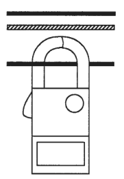 横に並ぶ3本の電線のうち、黒い電線1本と中性線はクランプの外の上方にあり、黒い電線1本だけがクランプの輪の中を通る