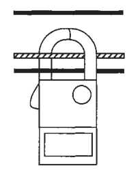 横に並ぶ3本の電線のうち，黒い電線1本はクランプの外の上方にあり，中性線と黒い電線1本の計2本がクランプの輪の中を通る